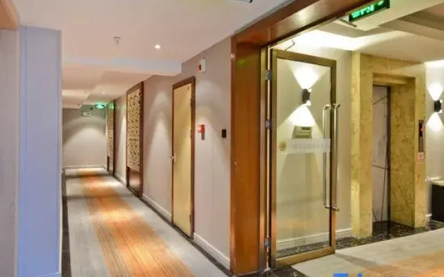 Xinyang Naya Chain Hotel
