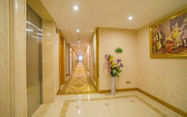 Vienna 3 Best Hotel Luoding Chuangyue Building