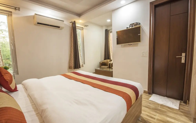 Royal Comfort Castle By OYO Rooms