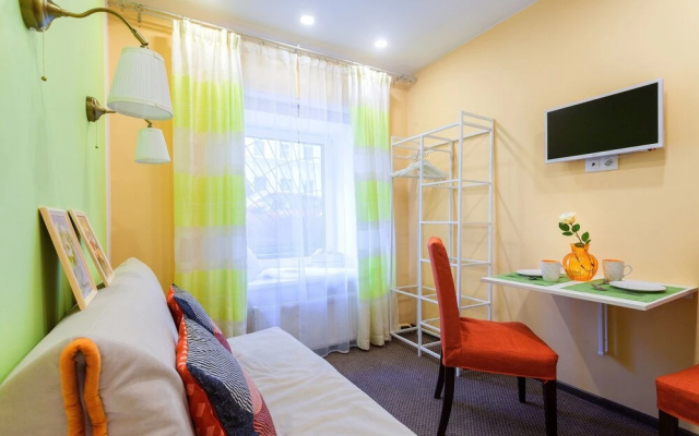 Apartment on Razyezzhaya