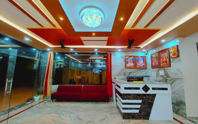 Shree Venkatesh Niliyam 300 M Ram Temple