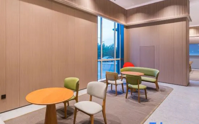 JI Hotel (Jinzhong Lingshi East Station)