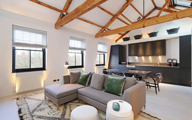 Super Premium - Cadogan Square 3 Bedroom Apartment
