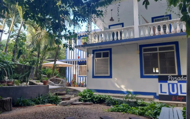 LULÚ La Bruja Yoga Lodge