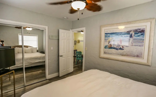 127 Delmar