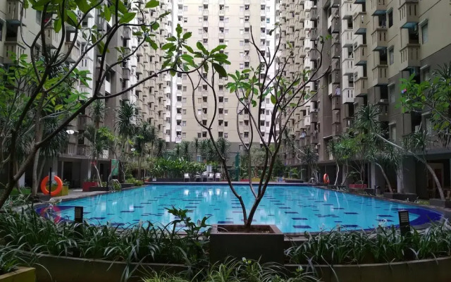Parquette 2BR Gateway Ahmad Yani Cicadas Apartment
