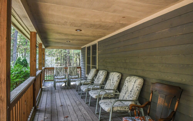 Black Bear Retreat 3 Bedroom House