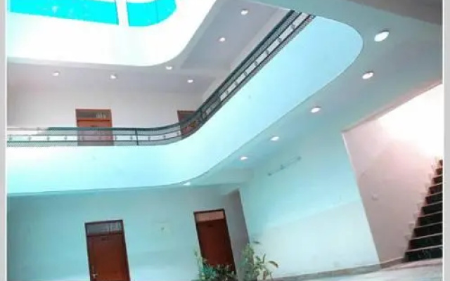 Hotel Sanj
