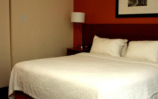 Fairfield Inn & Suites by Marriott Fairmont