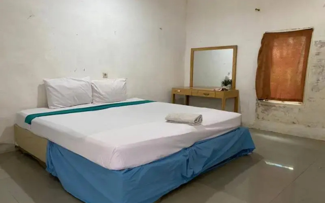 Super OYO 90483 Homestay Permata