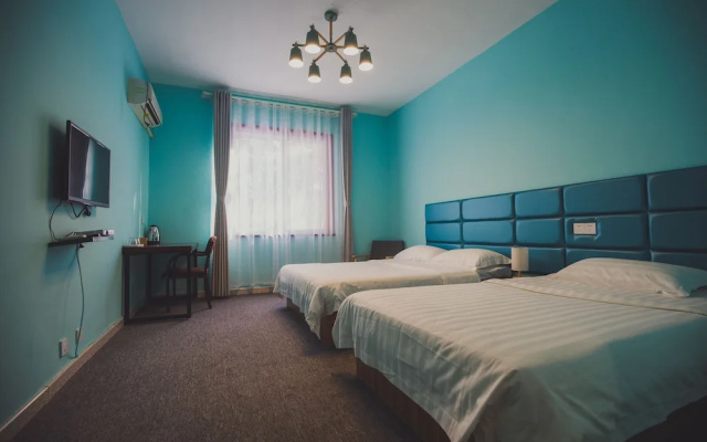White Horse Times Hotel