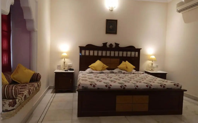 Hotel Heritage Inn