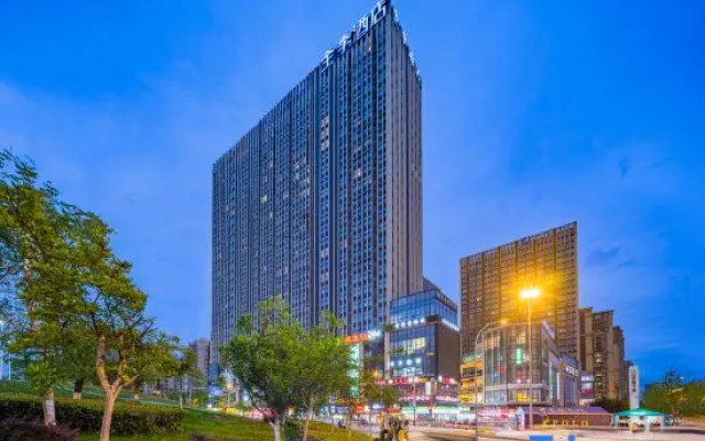JI Hotel (Chengdu Zhaojuesi Subway Station)