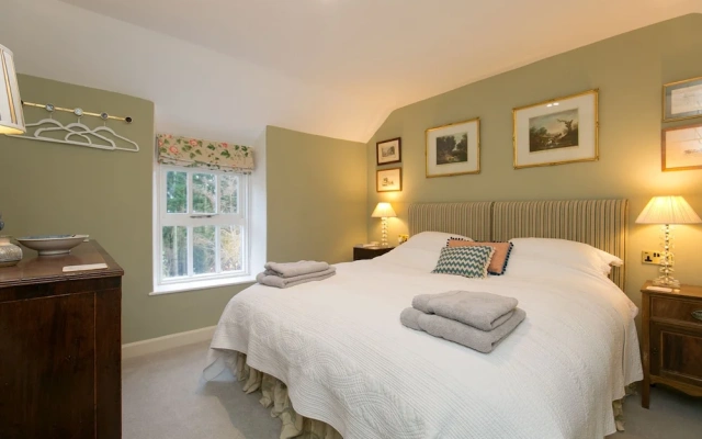 Stunning 3-bed House in a Private Hidden Valley