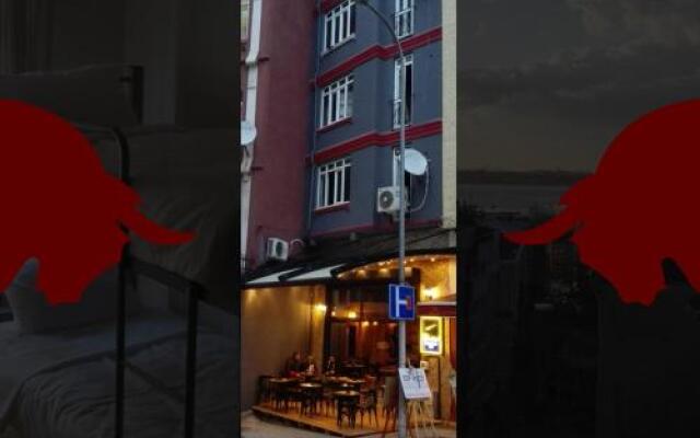 Bristol Hostel Турция, Стамбул - 1 отзыв об отеле, цены и фото номеров - забронировать отель Bristol Hostel онлайн вид на фасад