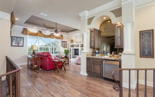 Blue Heron 4 Br home by RedAwning