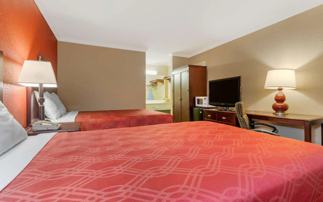 Days Inn by Wyndham Hinesville Near Fort Stewart