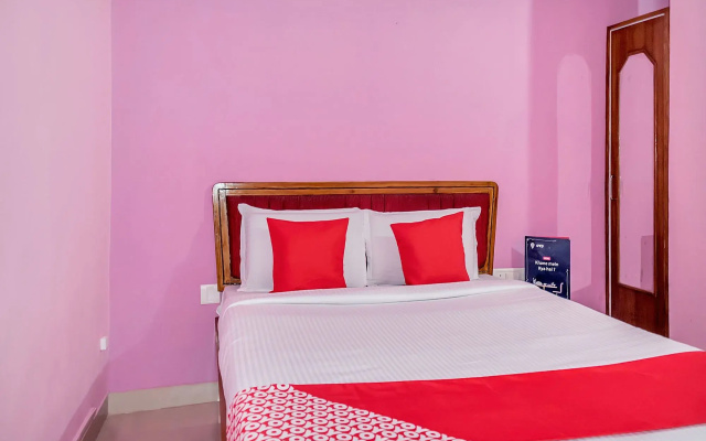 Hotel Centre Point by OYO Rooms