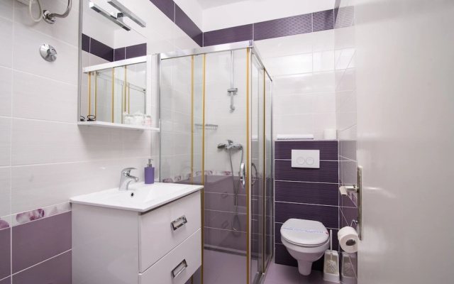 A3 90m2 apt W.shared Pool & Balcony,next to Beach