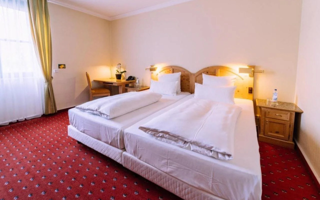 Atomis Hotel Munich Airport by Mercure