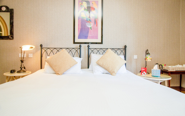 Orestone Manor Hotel