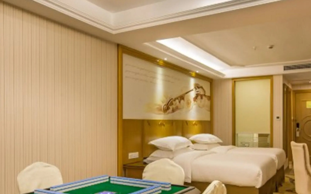 Wuyi Mountain Vienna International Hotel (Sangu Holiday Zone Impression Dahongpao Branch)