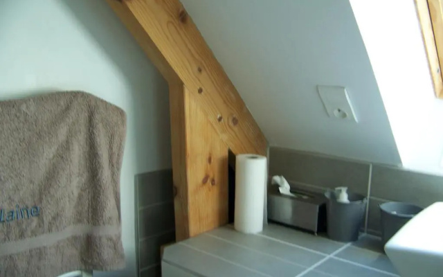 grande chambre lumineuse et spacieuse 22m2