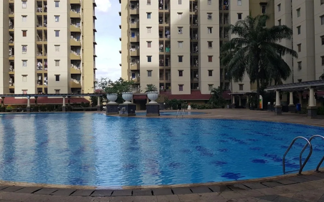 Homey And Comfort Living 2Br At Mediterania Palace Apartment