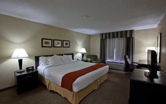 Holiday Inn Express Hotel & Suites Plymouth by IHG