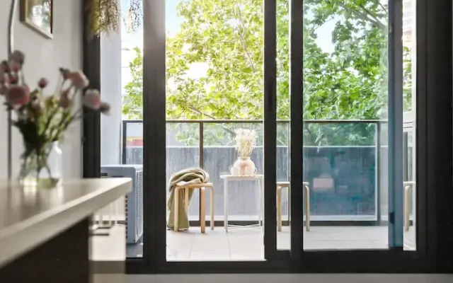 Chic 1BR Apt Near Southern Cross