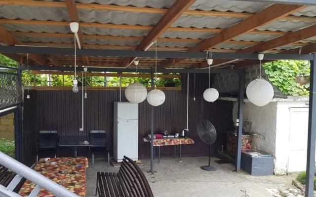 Guesthouse on Kabardinskaya 141