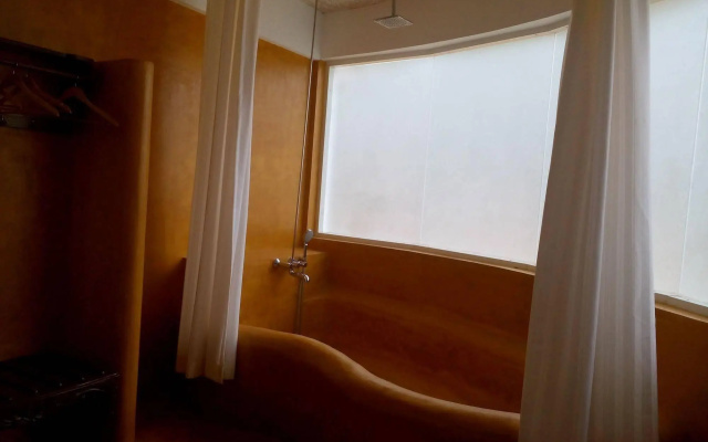 Pirache Art Hotel