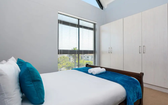 Quay North 303