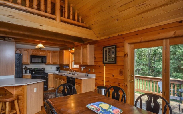 Lucky Bear Lodge House