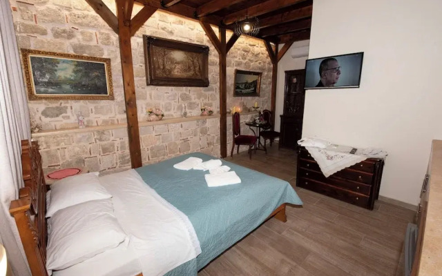Arionos Rooms