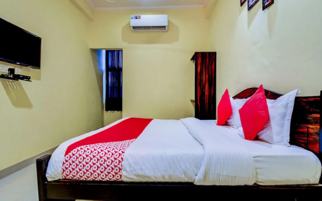 OYO Flagship 22942 Hotel Opal