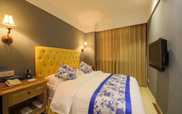X-Hotel (Hangzhou Wulin Square)