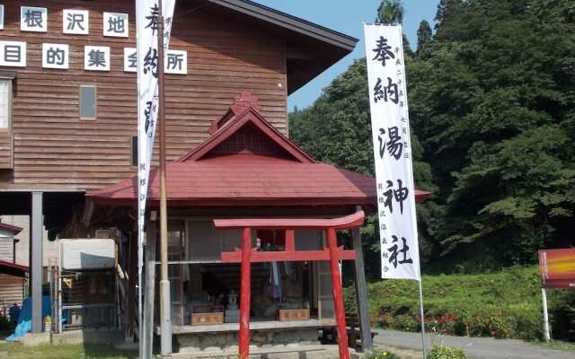 Отель Hanezawa Onsen Katoya Ryokan Шонай вид на фасад