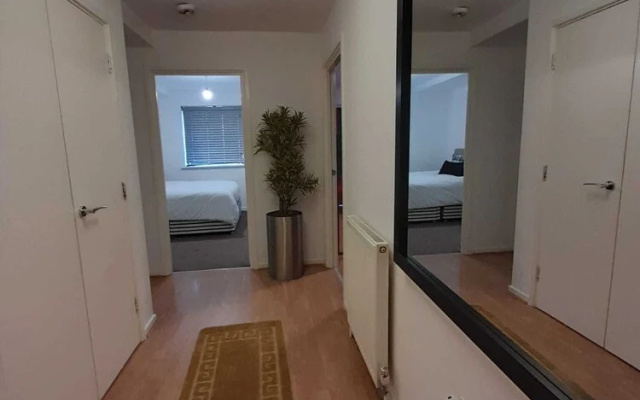 Impeccable 2-bed Apartment in London