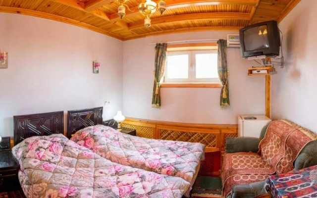 Furkat Guest House