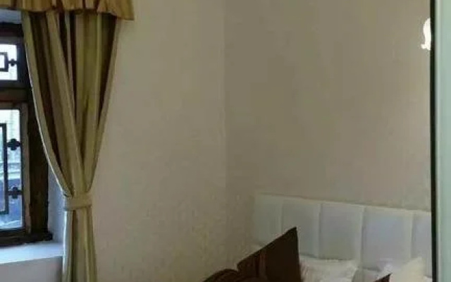 Qu Deng Ga Bu Business Hotel
