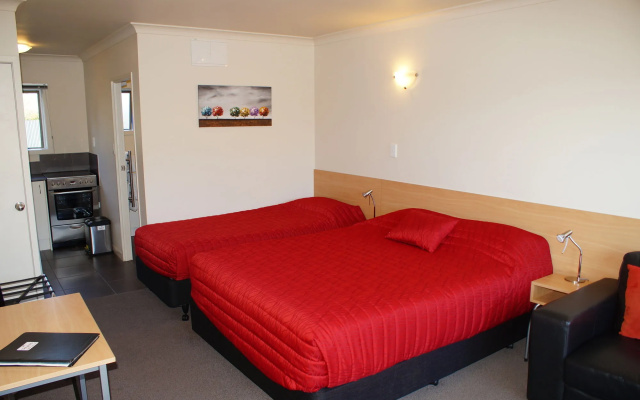Taylors Motel
