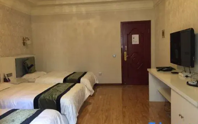 Luding Jinmaoyuan Business Hotel