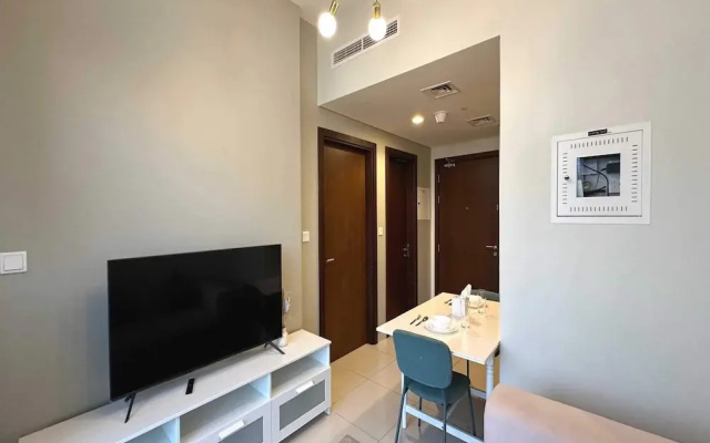 OYO 1206 Home Fully Furnished 1-Bed Apartment At Arjan Orion Building