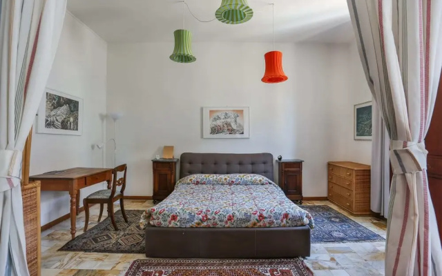 Buonarroti Apartment in Florence-hosted by Sweetstay
