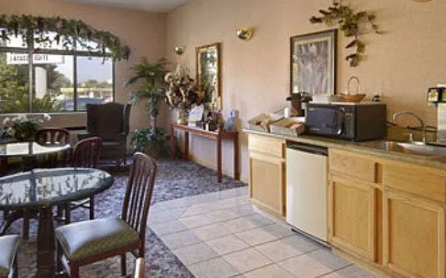 St. Louis Travelodge