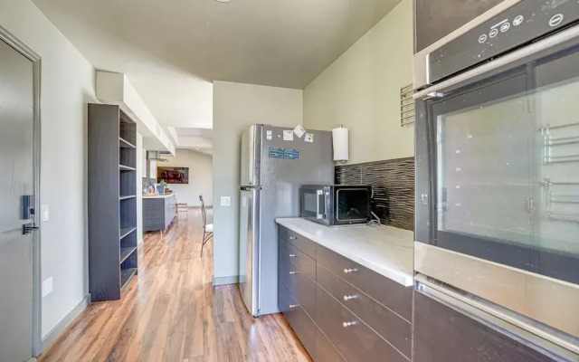 Families Welcome! Dog-friendly Glendale Home