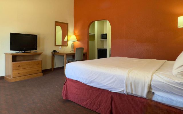 Travelodge by Wyndham Lubbock