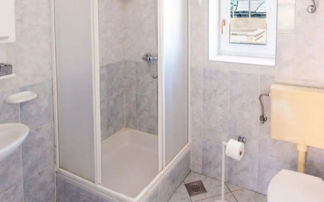 Apartment Luce 2 in Povljana