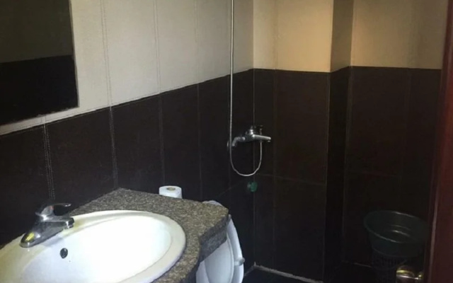 Holiday Hotel